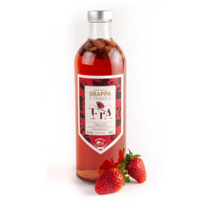 Liquore a base di grappa e fragola 70cl